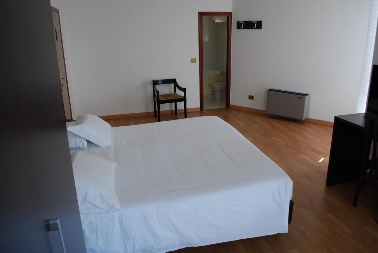 Park Hotel Mar Grande Ταράντο Εξωτερικό φωτογραφία