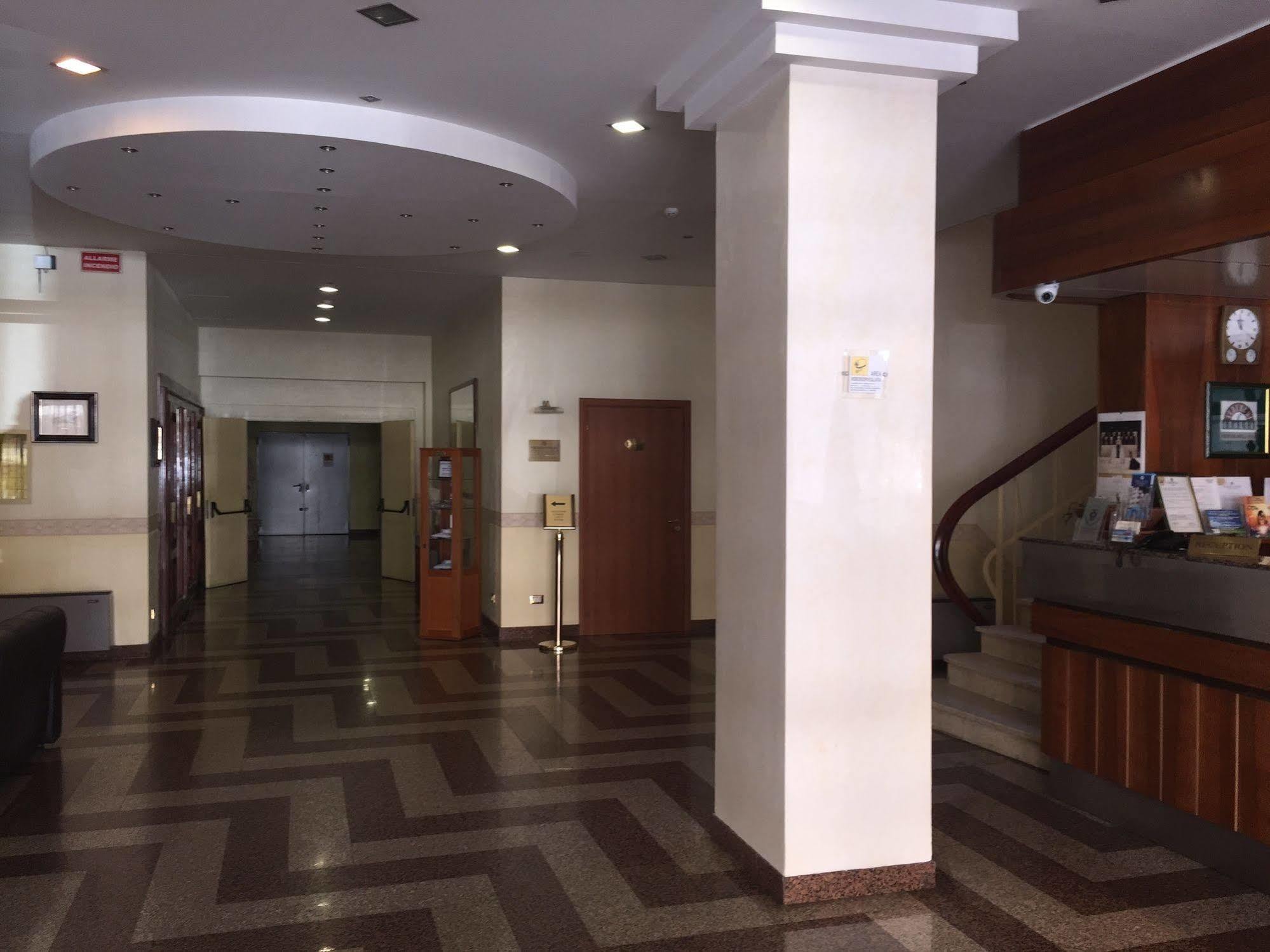 Park Hotel Mar Grande Ταράντο Εξωτερικό φωτογραφία