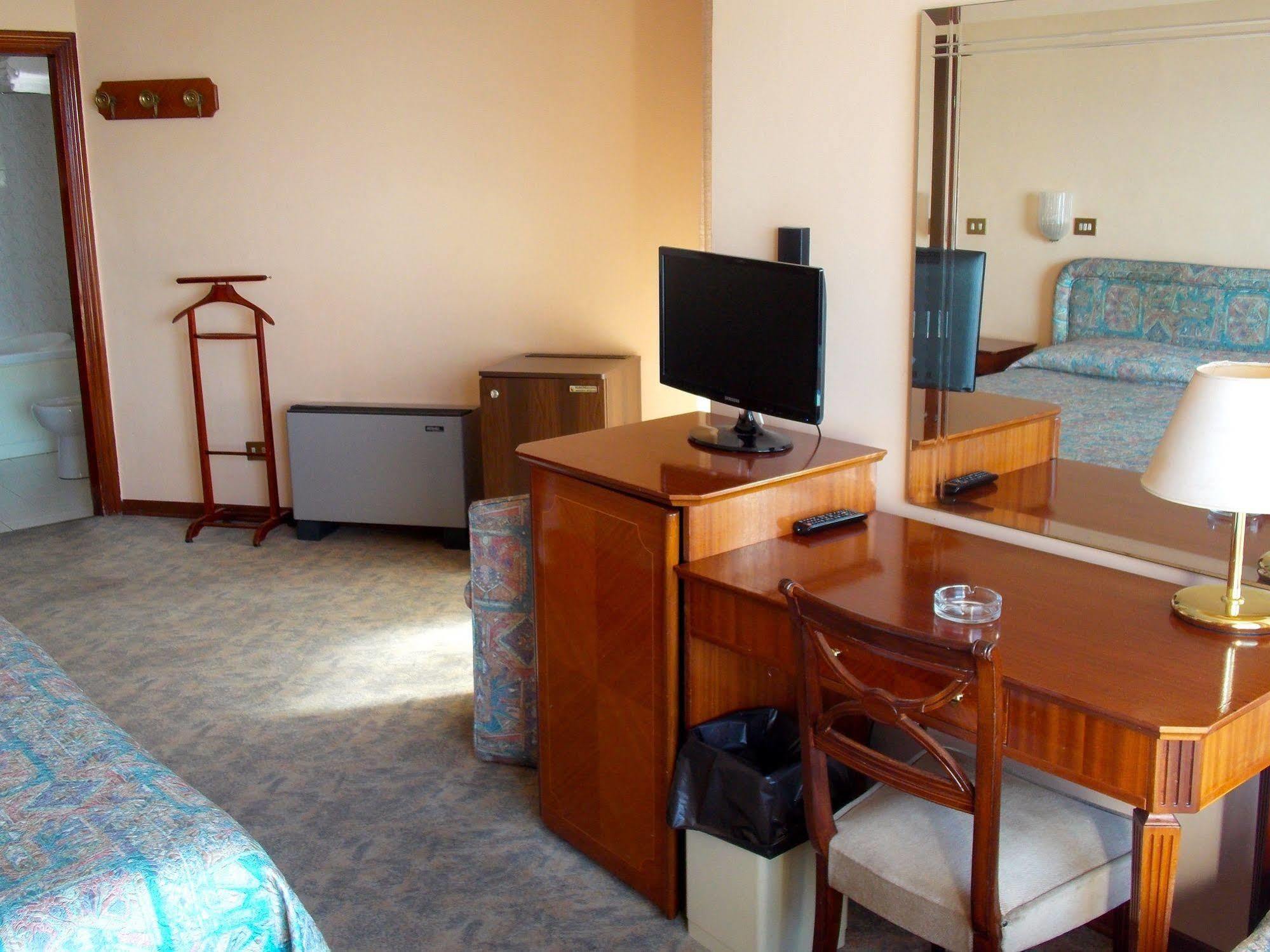 Park Hotel Mar Grande Ταράντο Εξωτερικό φωτογραφία