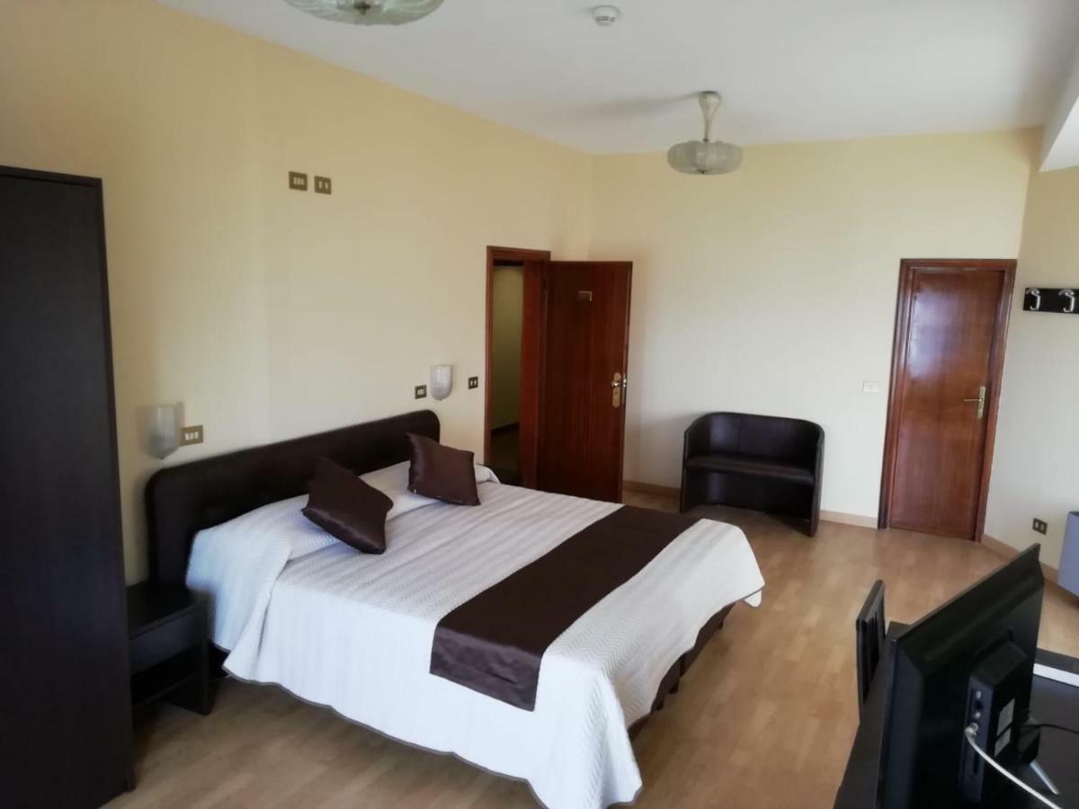 Park Hotel Mar Grande Ταράντο Εξωτερικό φωτογραφία